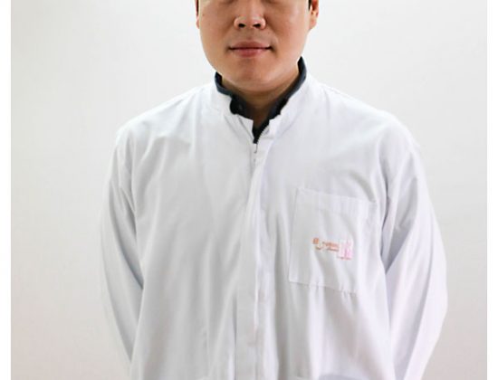 Dr. Thamrong Techaumnuywit – Bangkok