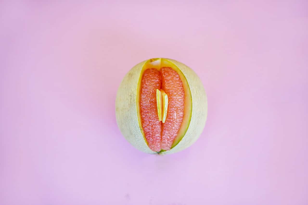 rimodellamento e riduzione delle grandi labbra vaginali per l'estetica della vulva